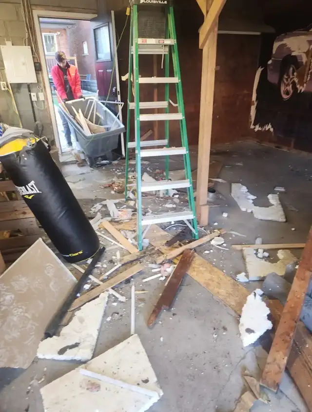 Demolition and Junk Removal in Other in Kitchener / Waterloo - Image 11