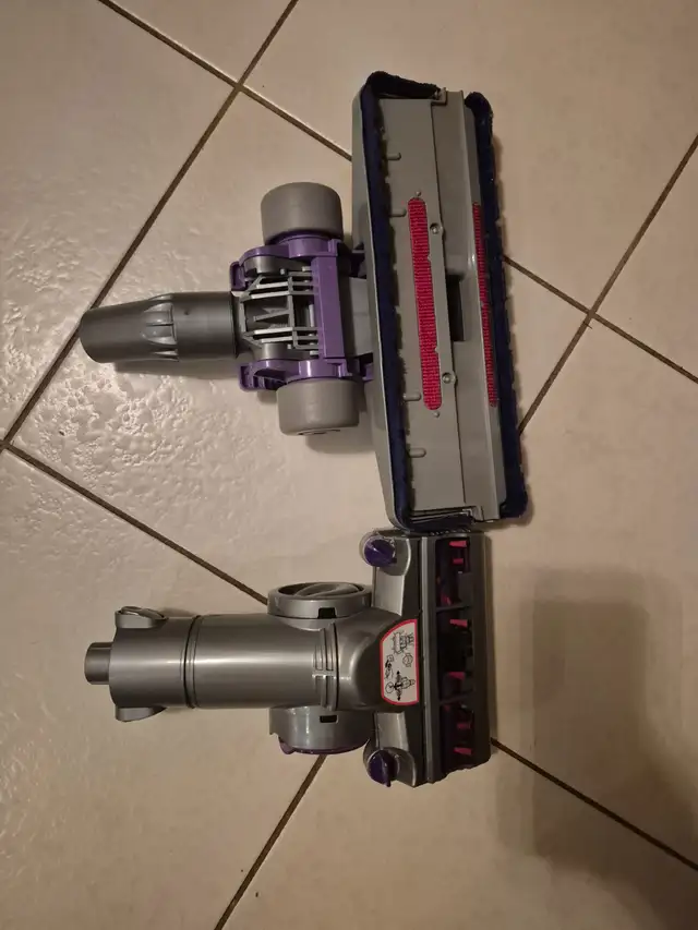 2 dyson vacuum brushes in Vacuums in Oakville / Halton Region - Image 2