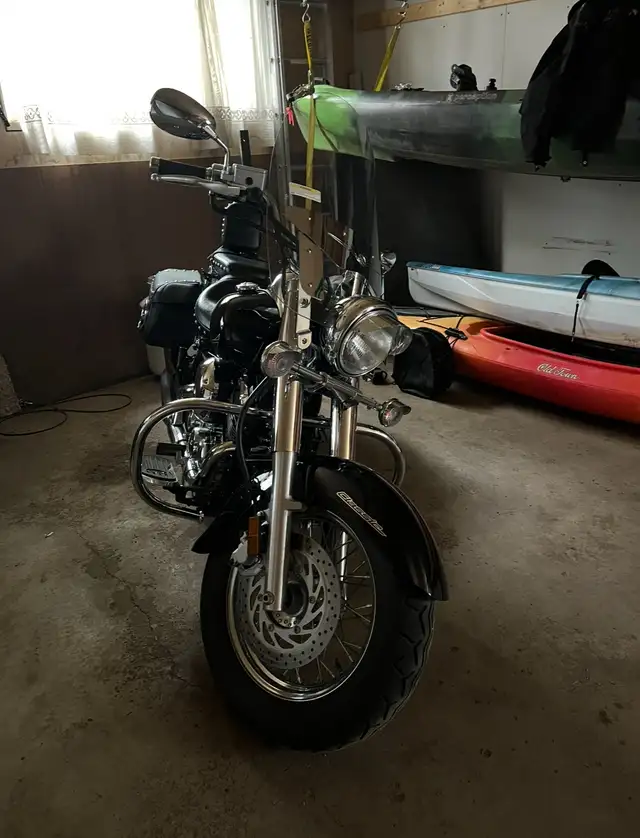 2013 Yamaha V Star 650 Silverado super Low km’s! in Street, Cruisers & Choppers in Red Deer - Image 9