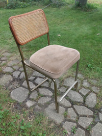 Free stools and chairs