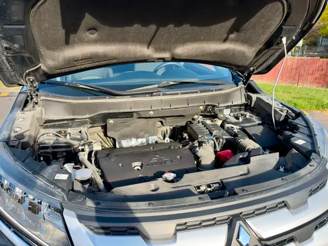 Mitsubishi RVR585100305504020487