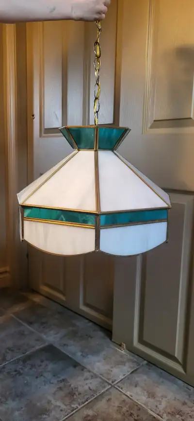 Farm House Tiffany Styled Hanging Light. White and Green and Gold Measures 16" across Beautiful cond...