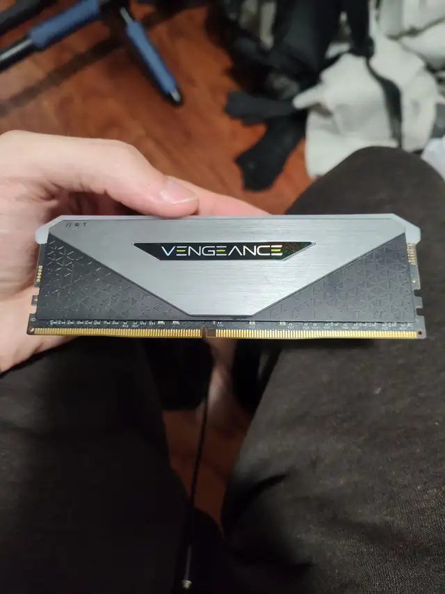 DDR4 3600mhz cl16 2x16gb 32gb kit of corsair vengeance rgb micro in System Components in Mississauga / Peel Region - Image 3