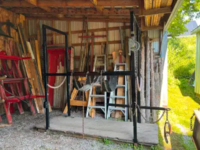 Rack à ferrer, View more