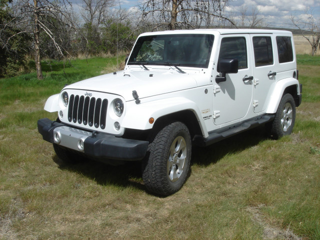 2014 Jeep Wrangler Sahara Unlimited W/Soft Top in Cars & Trucks in Medicine Hat