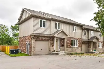 Beautiful 3 Bedroom Townhouse for Rent near Hespeler Village – Available Nov 1 or Dec 1, 2025 Lookin...