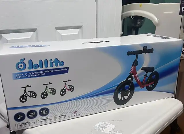 (New) Jollito 12" Lightweight No-Pedal Kids Balance Bike – Red in Kids in Ottawa - Image 2