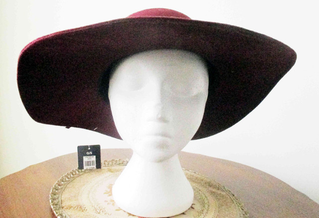 Woman’s New  Felt Burgundy Wide Brim Hat One Size in Women's - Other in City of Toronto - Image 2