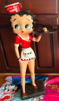 Antique old Betty boop statue figurines blanket & movies