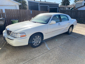 2004 Lincoln Town Car