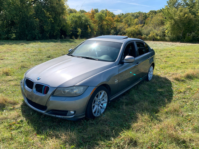 bmw 328i xdrive in Cars & Trucks in Gatineau