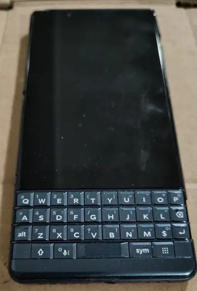 Blackberry Key2 LE, View more