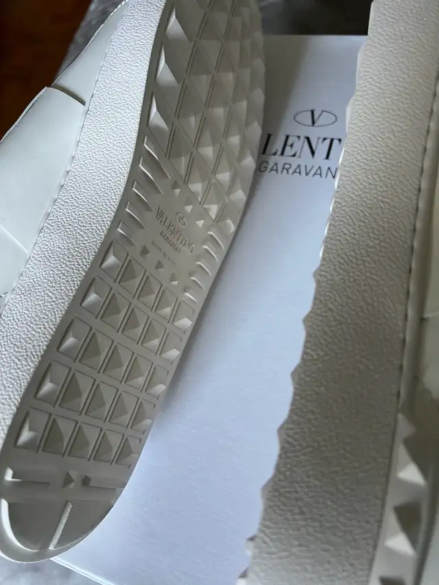 Valentino Mens Shoes Size 11 in Men's Shoes in Markham / York Region - Image 7