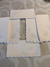 6 Vintage Linen Napkins