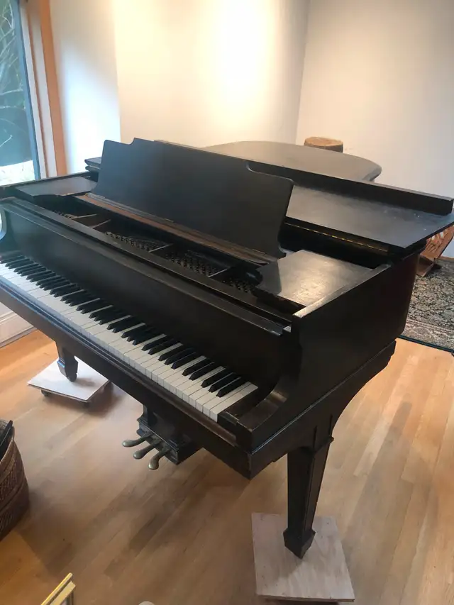Free nordheimer baby grand piano. Used but good condition. in Pianos & Keyboards in Sunshine Coast - Image 4