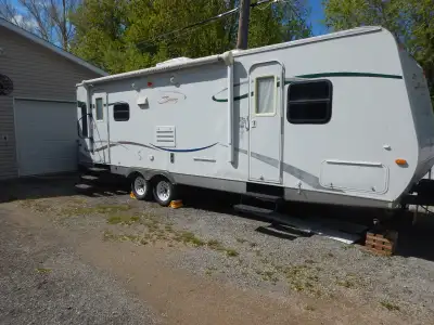 2009 28' K-Z Spree Travel Trailer. GVWR 7000 lbs. Easily 1/2 ton towable. Sleeps 4. No leaks. Equipp...