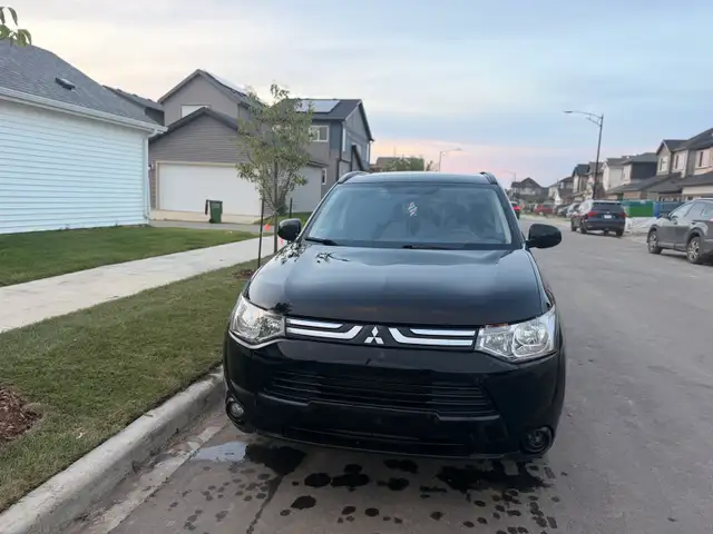 2014 Mitsubishi Outlander528931113864407041