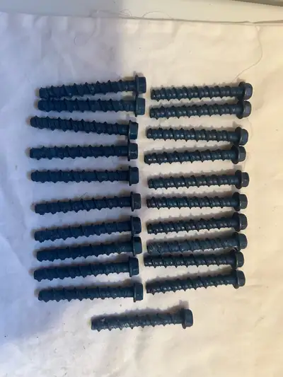 Concrete block and brick screws, Qty 21, View more