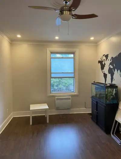 Room available for rent in Lachine From feb Includes: ✅electricity included ✅modern kitchen/ washroo...