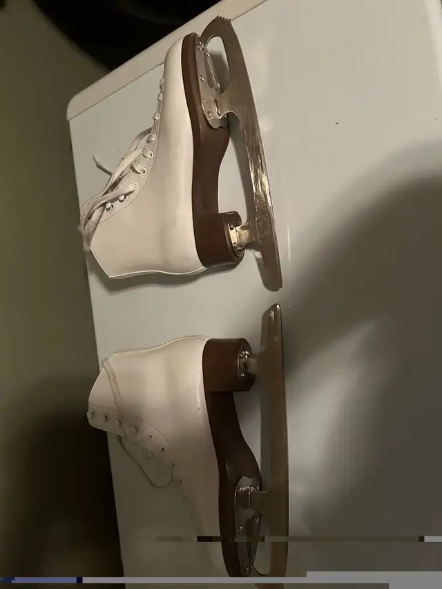 Ice skates in Skates & Blades in Kitchener / Waterloo - Image 6