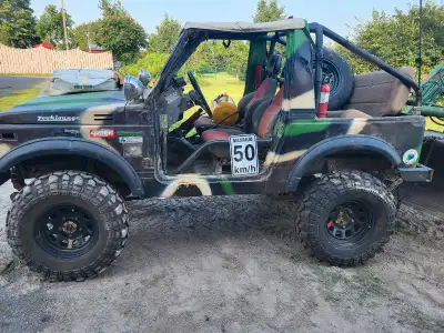 Offroad use only, wont safety as is. 32" Swampers, locked diffs, full roll cage, winch, half doors,...