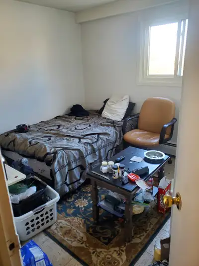 Room for Rent in 2 bedroom apt.  $700