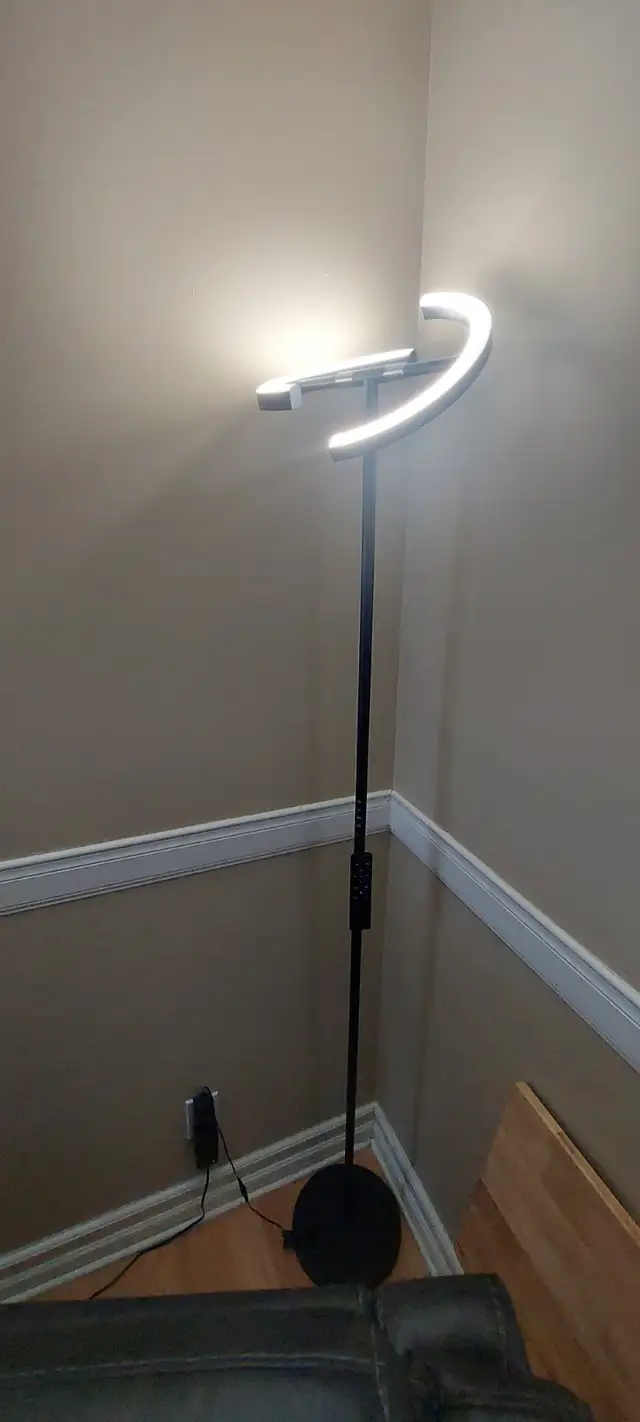 Floor lamp in colors and with remote control (like new) - $4063008307206657121