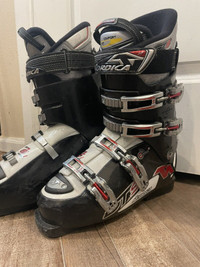 Nordica Thermo Custom Fit Ski Boots Blue Size 305MM 260-265 Size