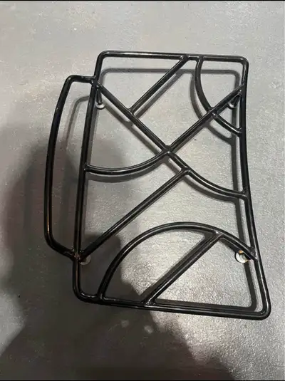 Like new tour oak laugage rack Asking $60