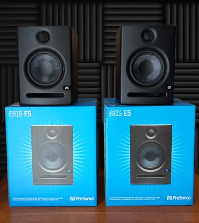 Presonus Eris E5 Studio Monitor x 2 - Like NEW - Complete, View more