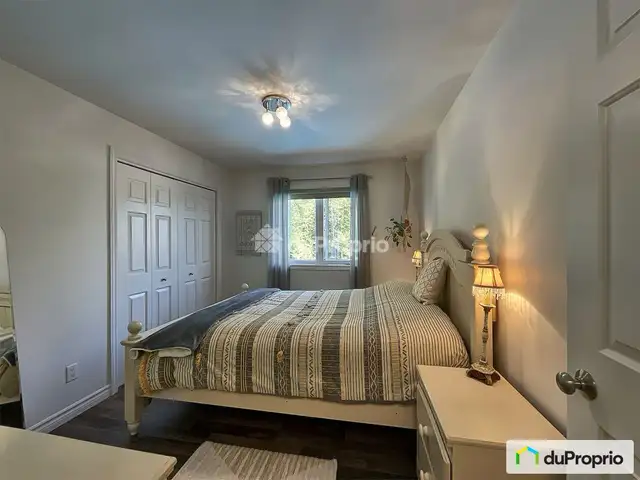 Propriété sur un domaine privé avec accès au Lac Memphrémagog in Houses for Sale in Sherbrooke - Image 7