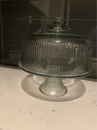 Glass cake stand with dome lid