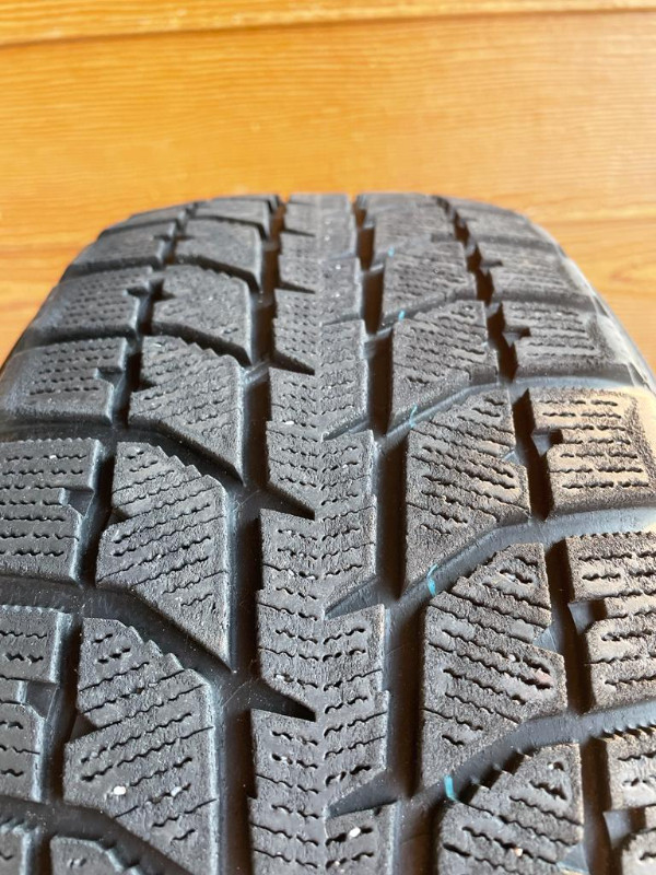 winter tires 195 60 R15 in Tires & Rims in Delta/Surrey/Langley - Image 4
