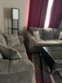 3peice couch set great condition I couch I love seat and 1lift c
