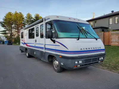 Véhicule récréatif - LAND YACHT DE LA CIE '' AIRSTREAM'' de 30 ' ANNÉE - 1998 , AVEC MOTORISATION 45...
