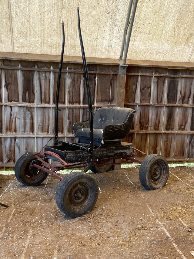 4 wheel Buggy (new shafts) in Equestrian & Livestock Accessories in Brantford