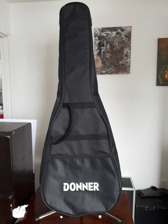 Guitare électrique marque DONNER  avec étui gig bag Donner dans Guitares  à Trois-Rivières - Image 4