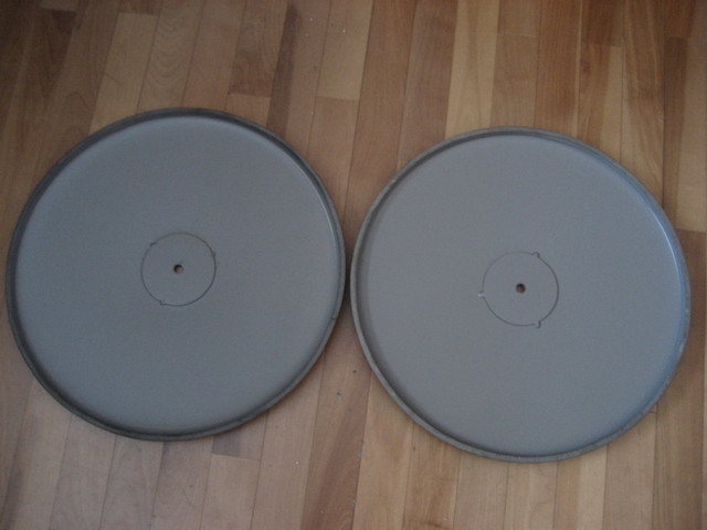 2 large round metal base plates in Other Business & Industrial in Moncton - Image 2