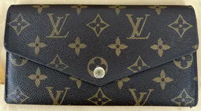 Louis Vuitton Sarah Wallet, View more