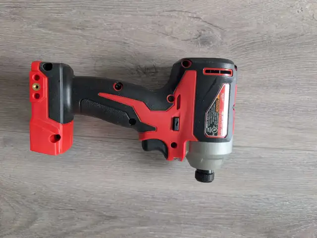 Milwaukee 2850-20M18 1/4" Hex Impact Driver Bare Tool in Power Tools in City of Toronto - Image 2