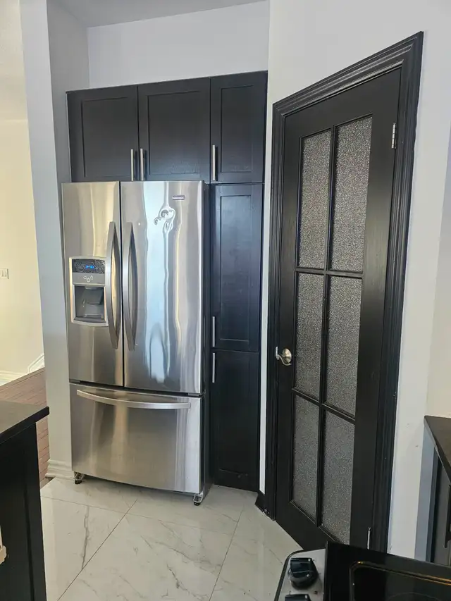 FULL KITCHEN - SOLID MAPLE DOORS **RENO478644236956487681