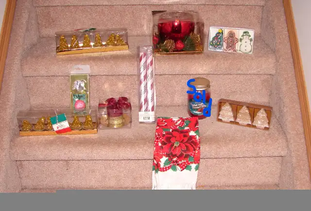 Wreaths, Sock Monkey Kit, Centerpiece & More in Holiday, Event & Seasonal in Strathcona County - Image 3