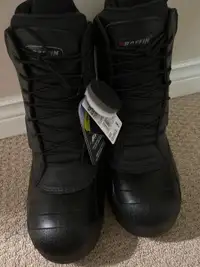 Baffin Workhorse black boots (brand new size 9)