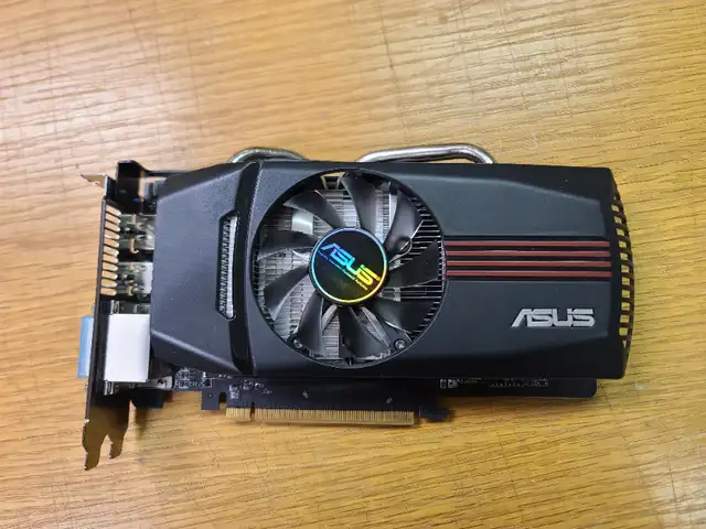 Asus Radeon HD 7770 DirectCU Graphics Card For Sale in System Components in City of Toronto - Image 3