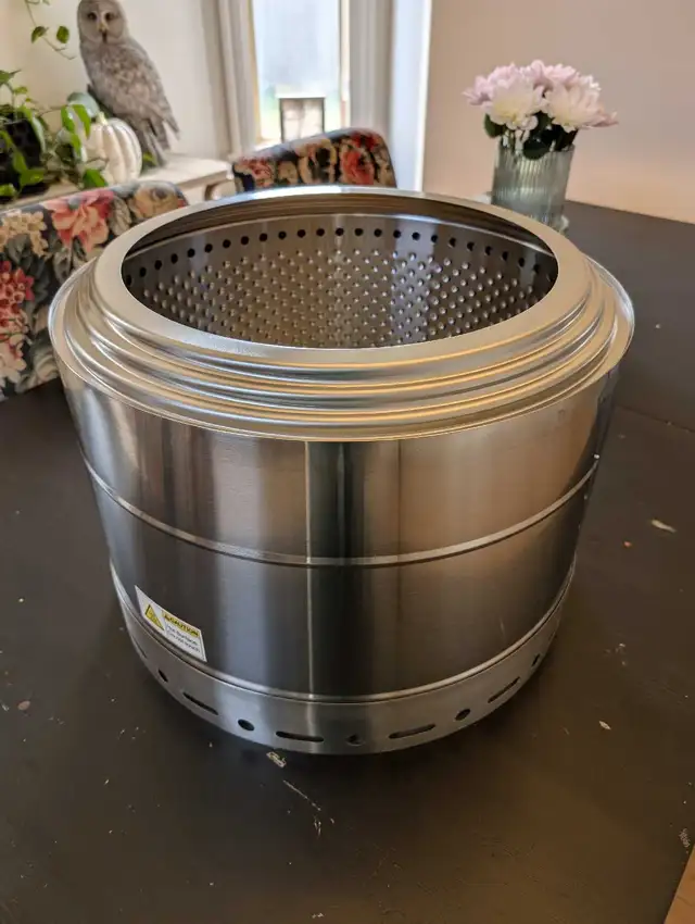 Stainless Steel Smokeless Fire Pit – Portable/ Durable in BBQs & Outdoor Cooking in Edmonton - Image 5