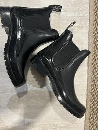 Michael Kors Rain Boots size 6