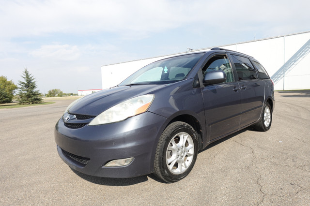 2006 Toyota sienna xle sports van fwd--LOADED-CALL  5879206291 in Cars & Trucks in Edmonton