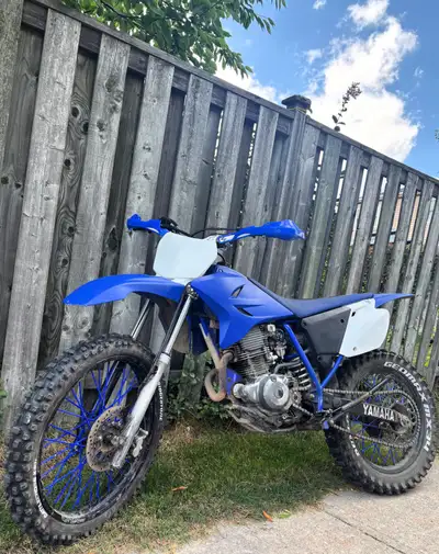 Great condition 2007 Yamaha TT-R230 Everything works perfect, shifts through all gears, holds idle,...