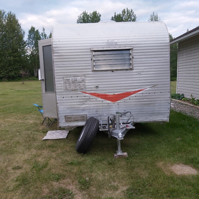 1964 Retro Scamper camper trailer. Travel Trailers & Campers