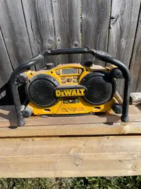 Older dewalt radio